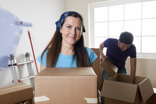 Professional mover assisting a client during relocation in Balham