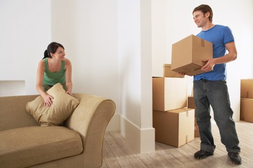 Efficient moving service with careful packing and transport in Balham